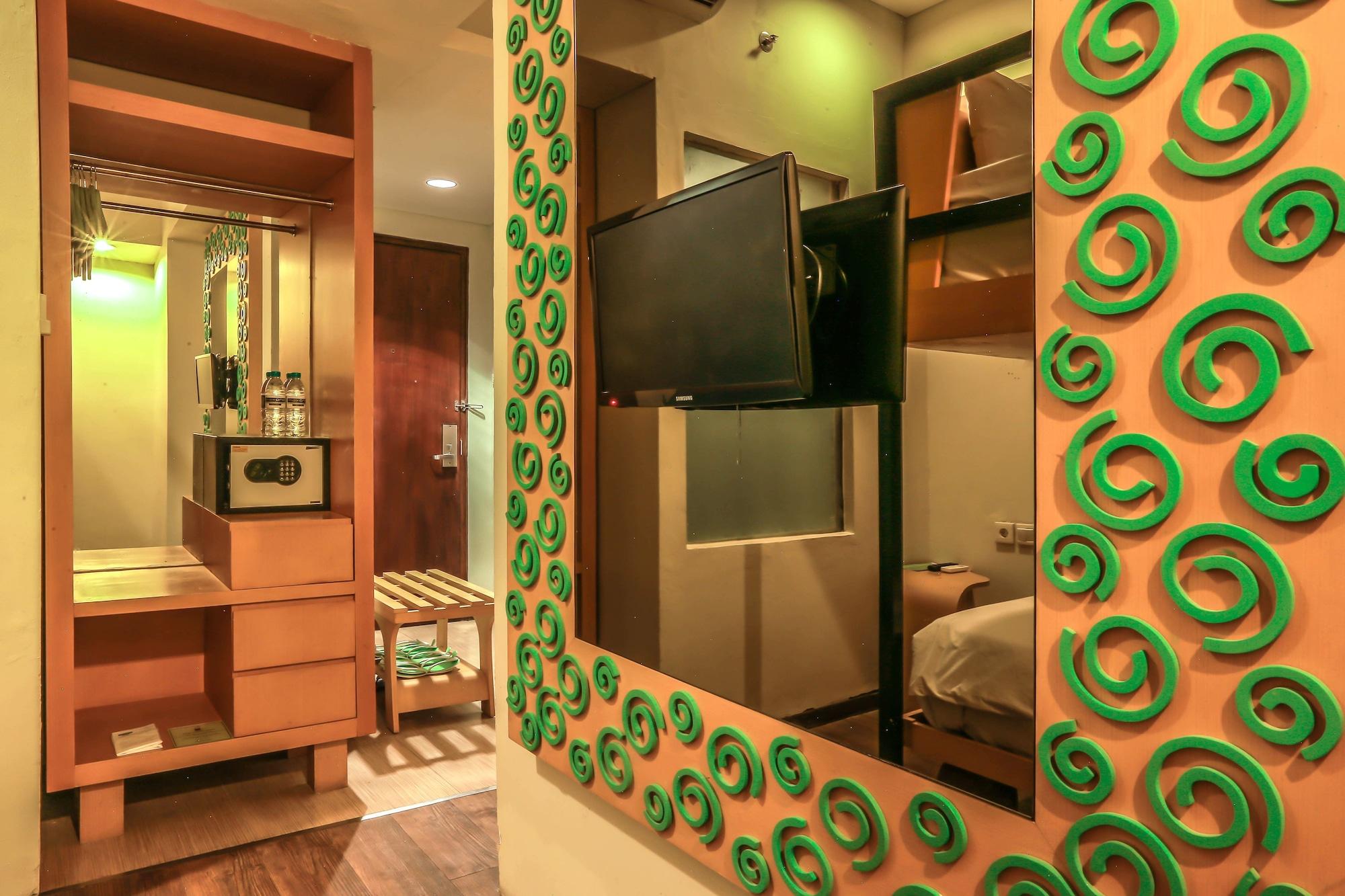Boss Legian Hotel Powered By Archipelago Ngoại thất bức ảnh