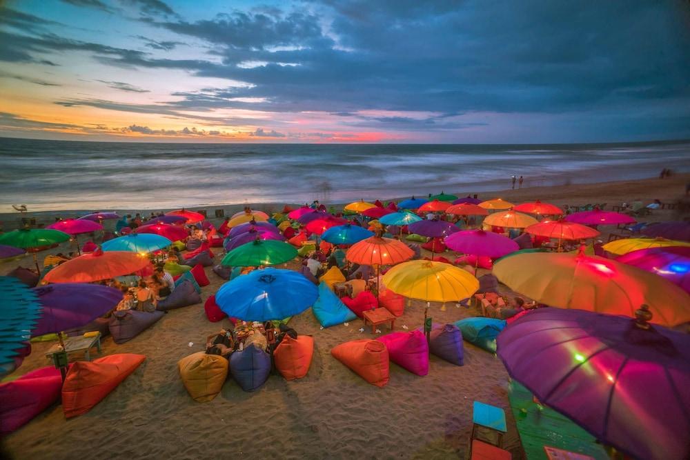 Boss Legian Hotel Powered By Archipelago Ngoại thất bức ảnh