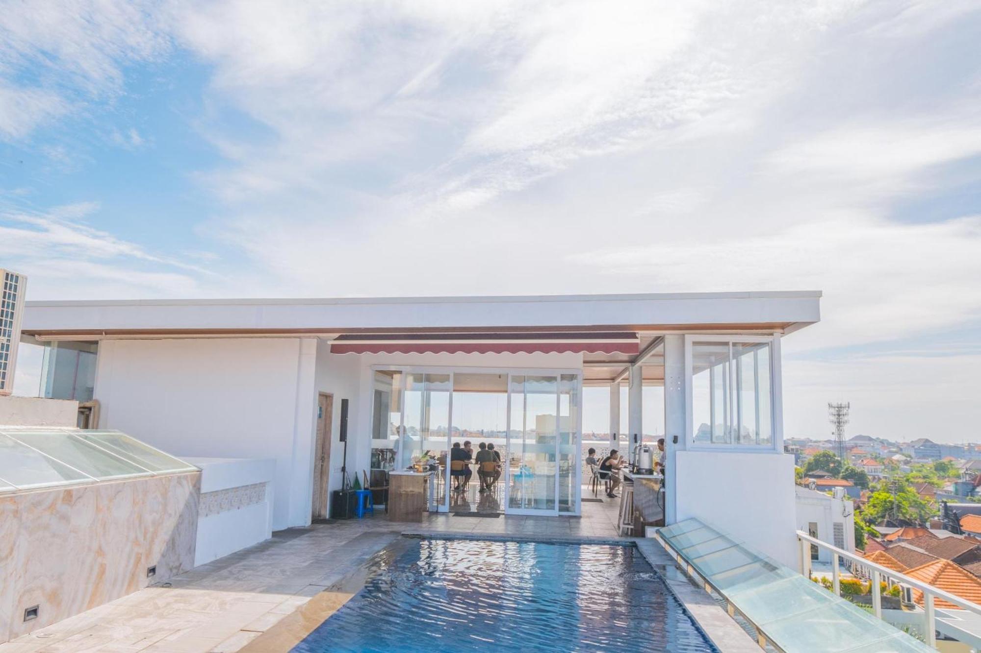 Boss Legian Hotel Powered By Archipelago Ngoại thất bức ảnh