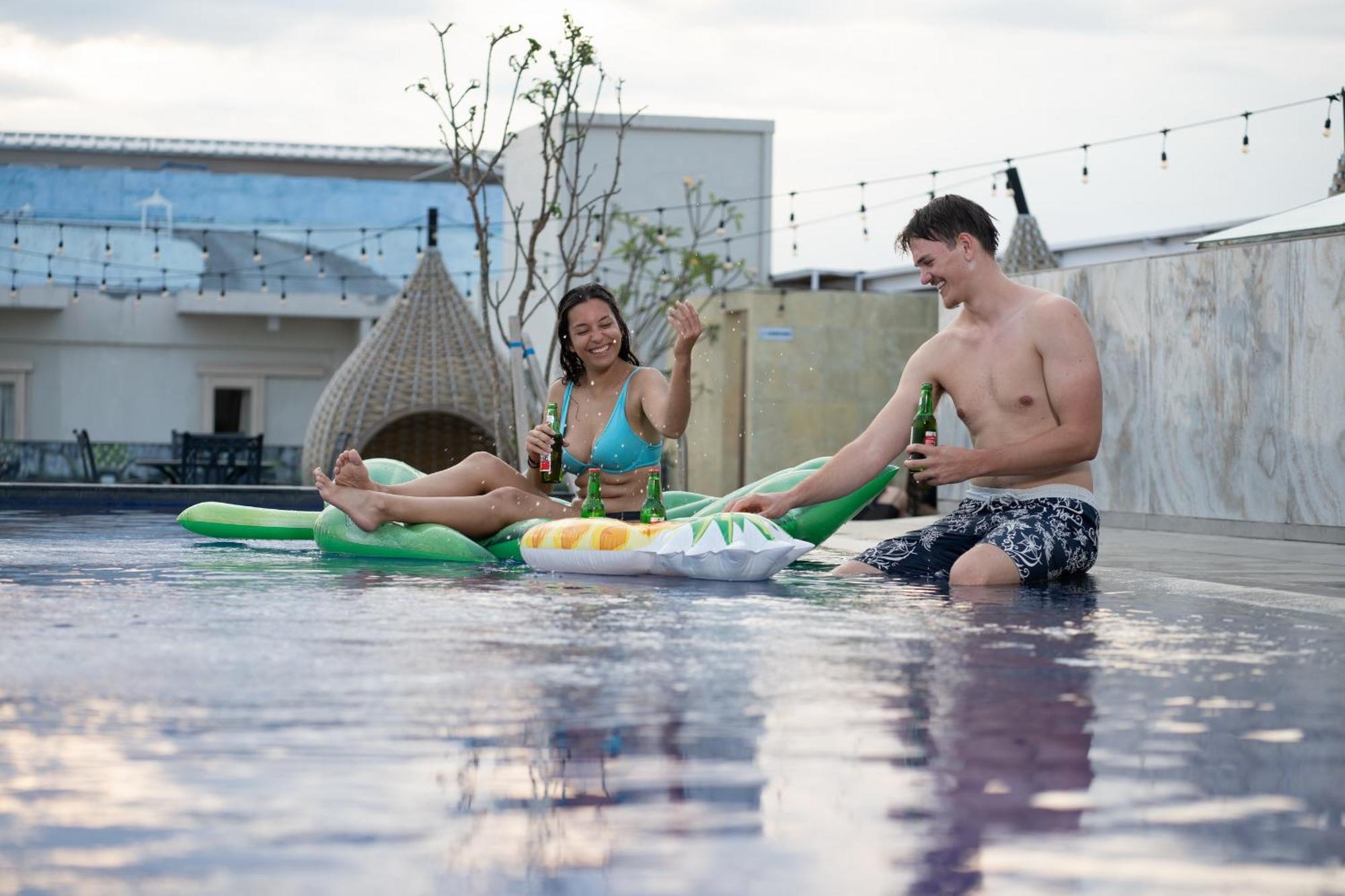 Boss Legian Hotel Powered By Archipelago Ngoại thất bức ảnh